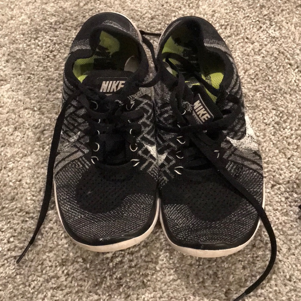 Black & White Nike Free Runs